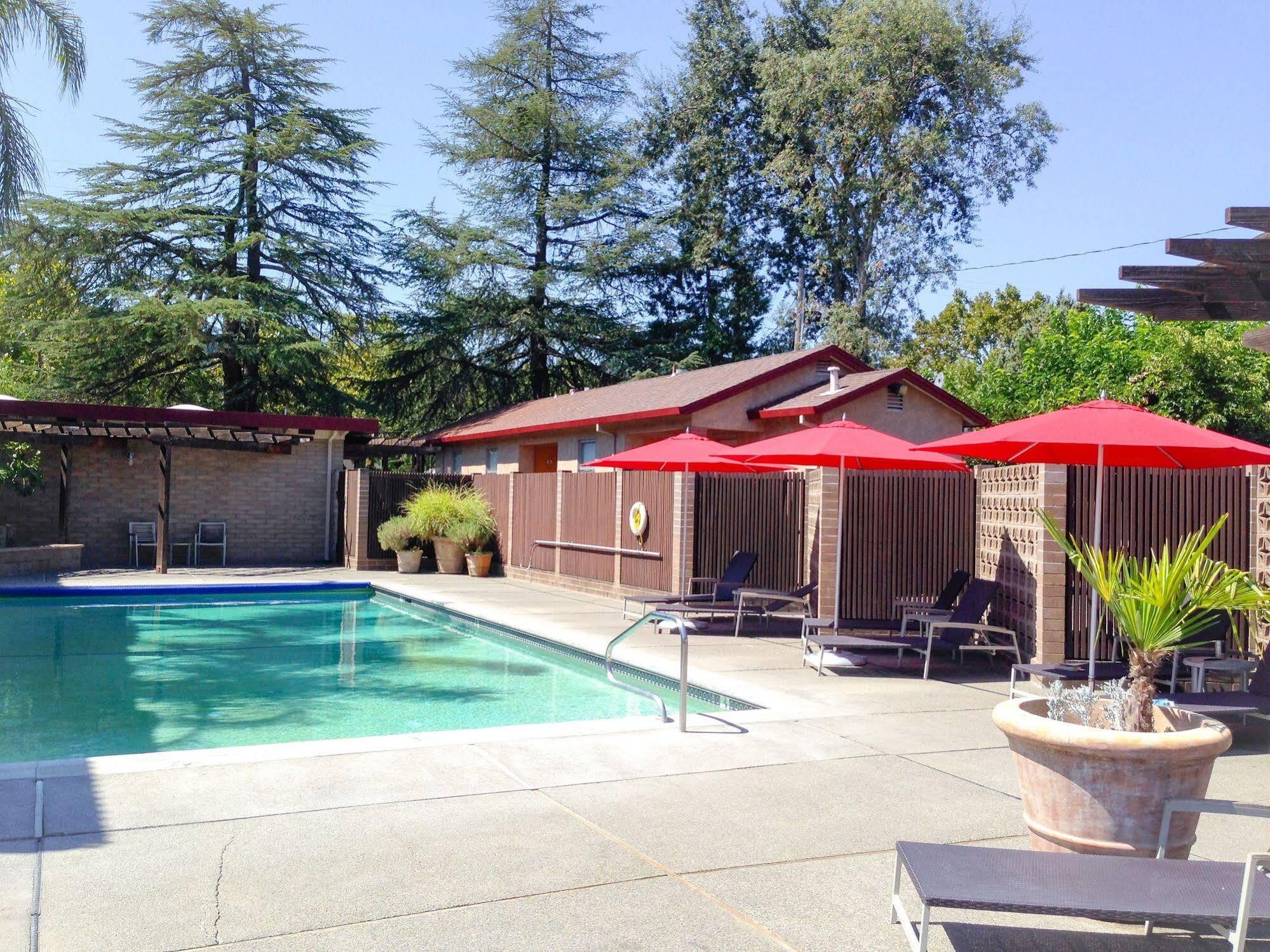 Dr Wilkinsons Backyard Resort And Mineral Springs A Member Of Design Hotels Calistoga Eksteriør billede